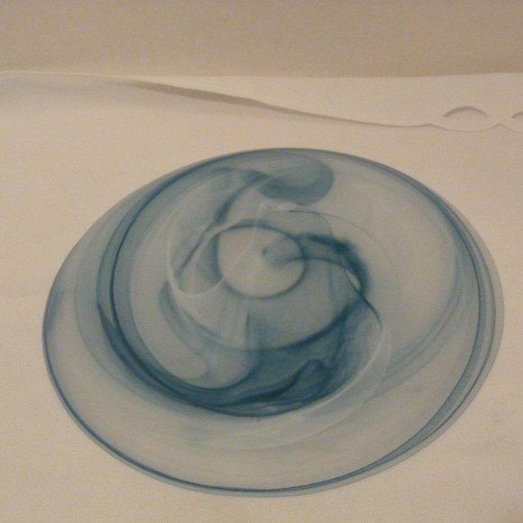 Artisan Ware Art Glass Ice Blue & White Swirl Design Serving Plate / Platter, - Picture 6 of 10